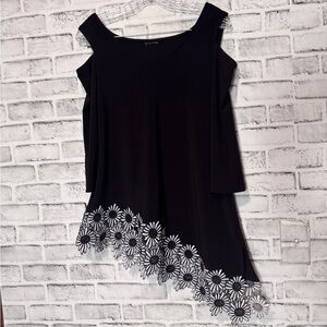 Elegant Black‎ Floral Hem top with cold shoulder embroidered flower shape cutout